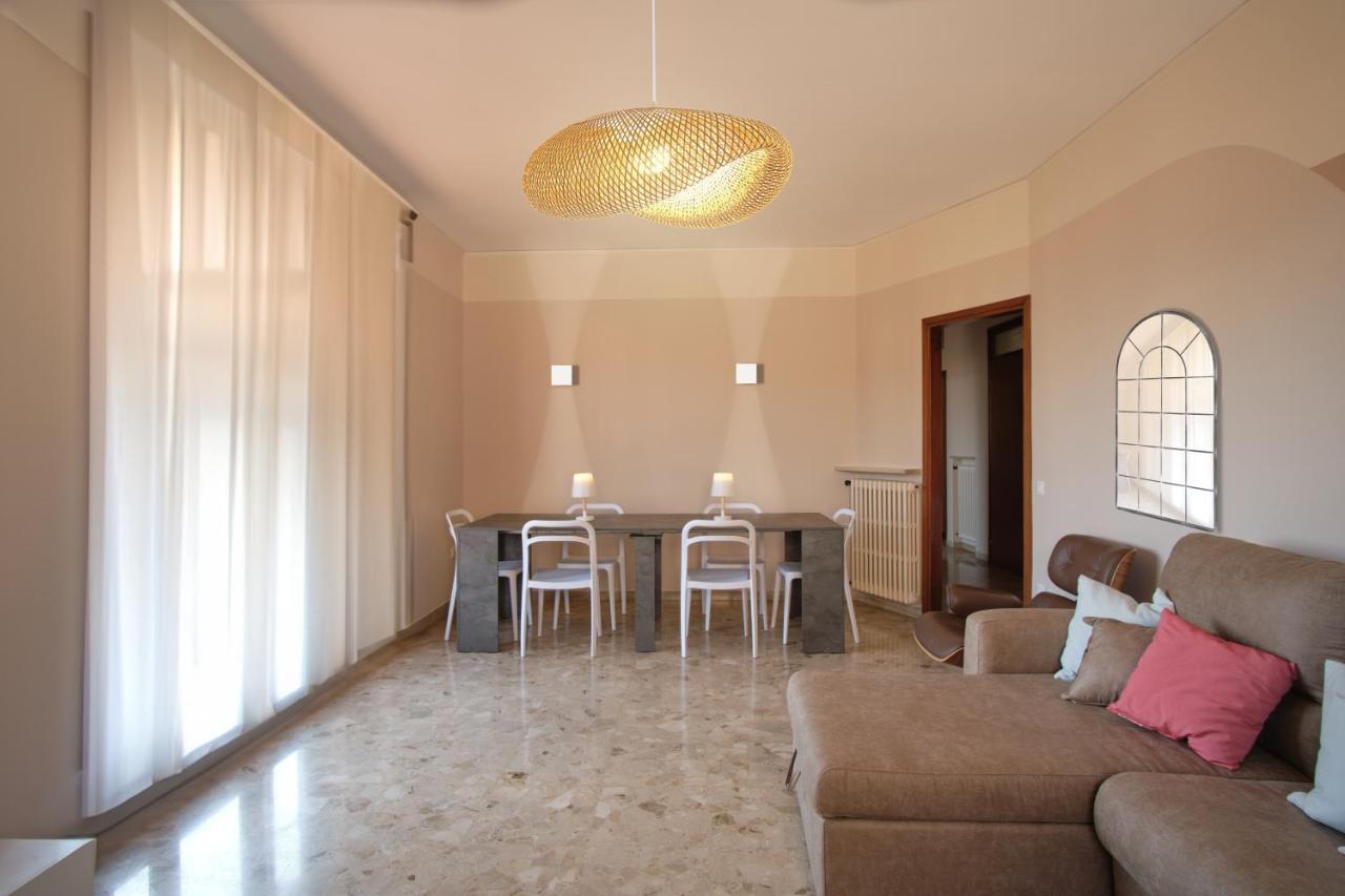 Villa 70 Peschiera del Garda Exterior foto