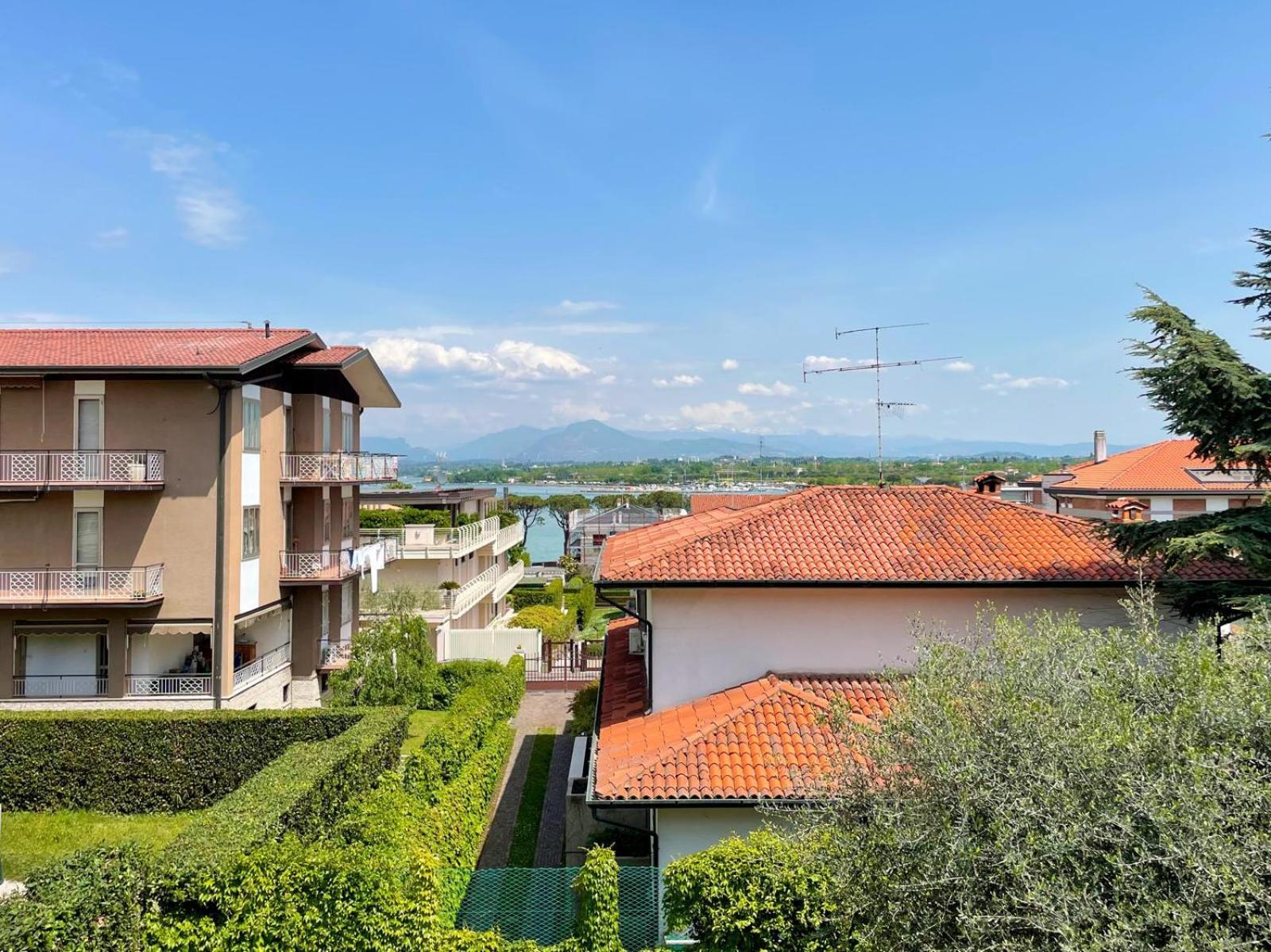Villa 70 Peschiera del Garda Exterior foto